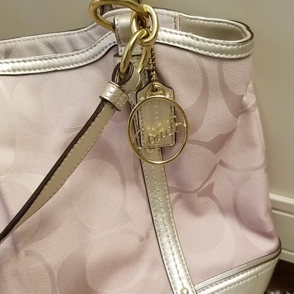 COACH Shoulder Bag - Picture 2 of 4